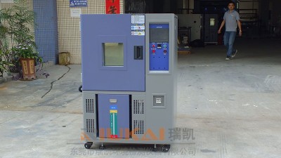 高低（dī）溫交（jiāo）變濕熱試（shì）驗箱之濕熱試驗操作及注意事項