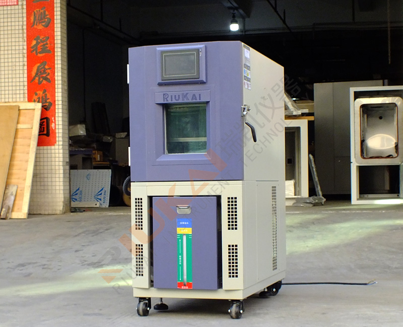 225高低溫試（shì）驗箱