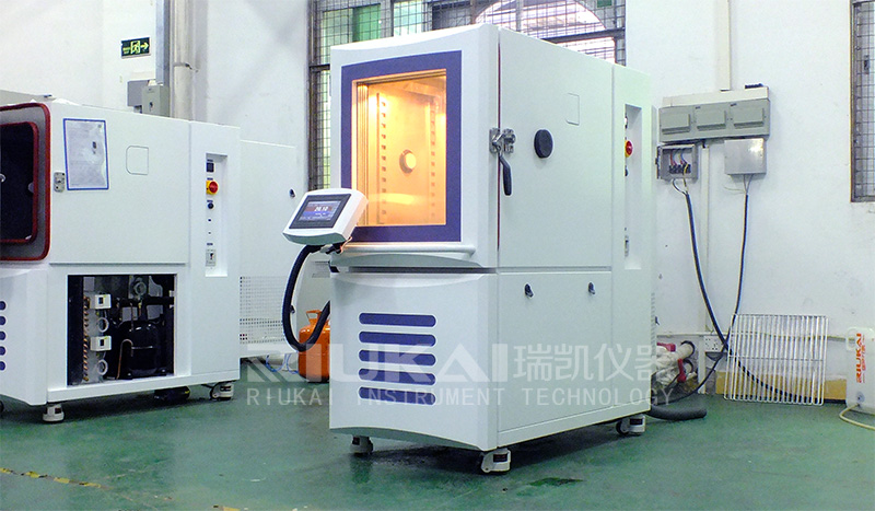 恒溫恒濕試驗（yàn）箱避免結露的方法