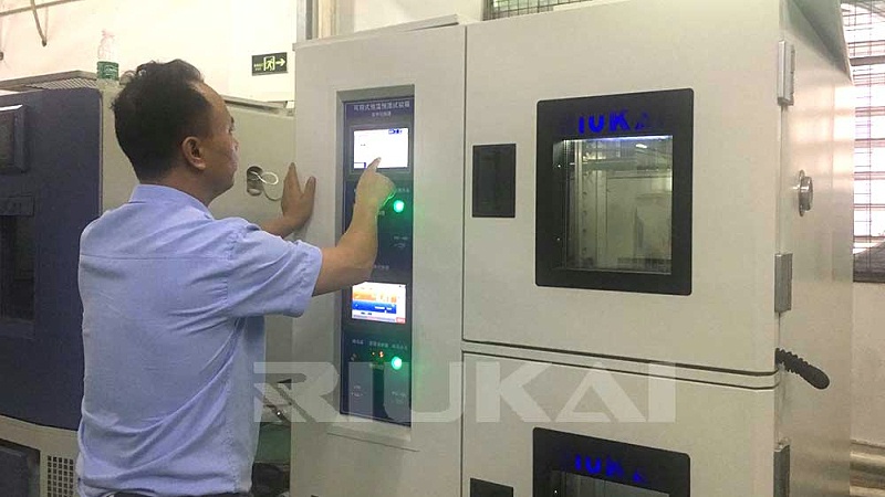 恒溫恒（héng）濕試驗箱溫（wēn）度值和濕度值