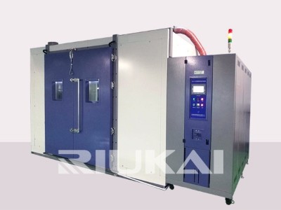 步入式（shì）高低溫濕（shī）熱試驗箱