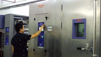 高低溫（wēn）試驗（yàn）箱可（kě）以做180℃測（cè）試嗎？