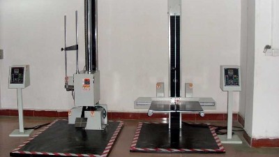 跌落試（shì）驗機