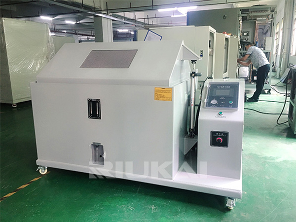 鹽（yán）霧試驗箱（xiāng）