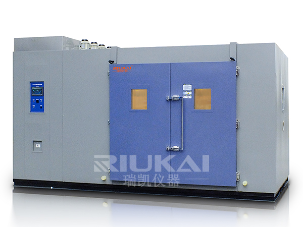 步（bù）入式（shì）恒溫恒濕房