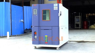 自動除霜型快速溫變試驗箱工作原（yuán）理