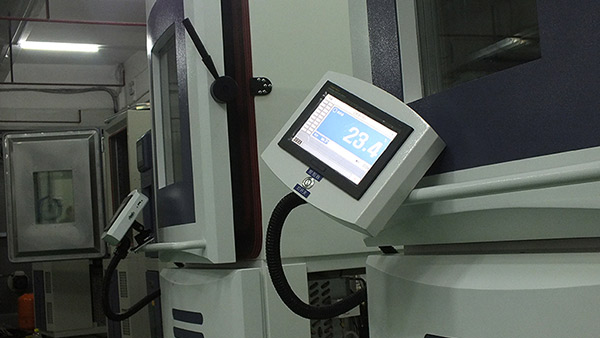 恒（héng）溫恒濕試驗箱（xiāng）自適應逆控製（zhì）係統研究目的和意（yì）義是（shì）什麽