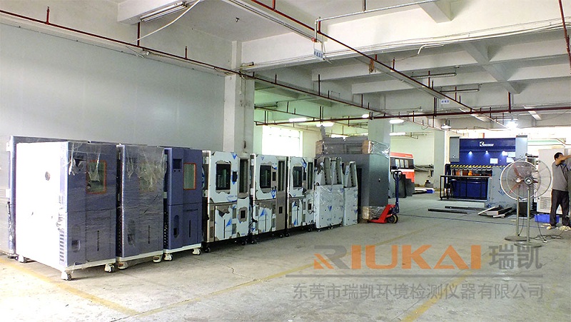 高低（dī）溫交變試驗箱製（zhì）造商